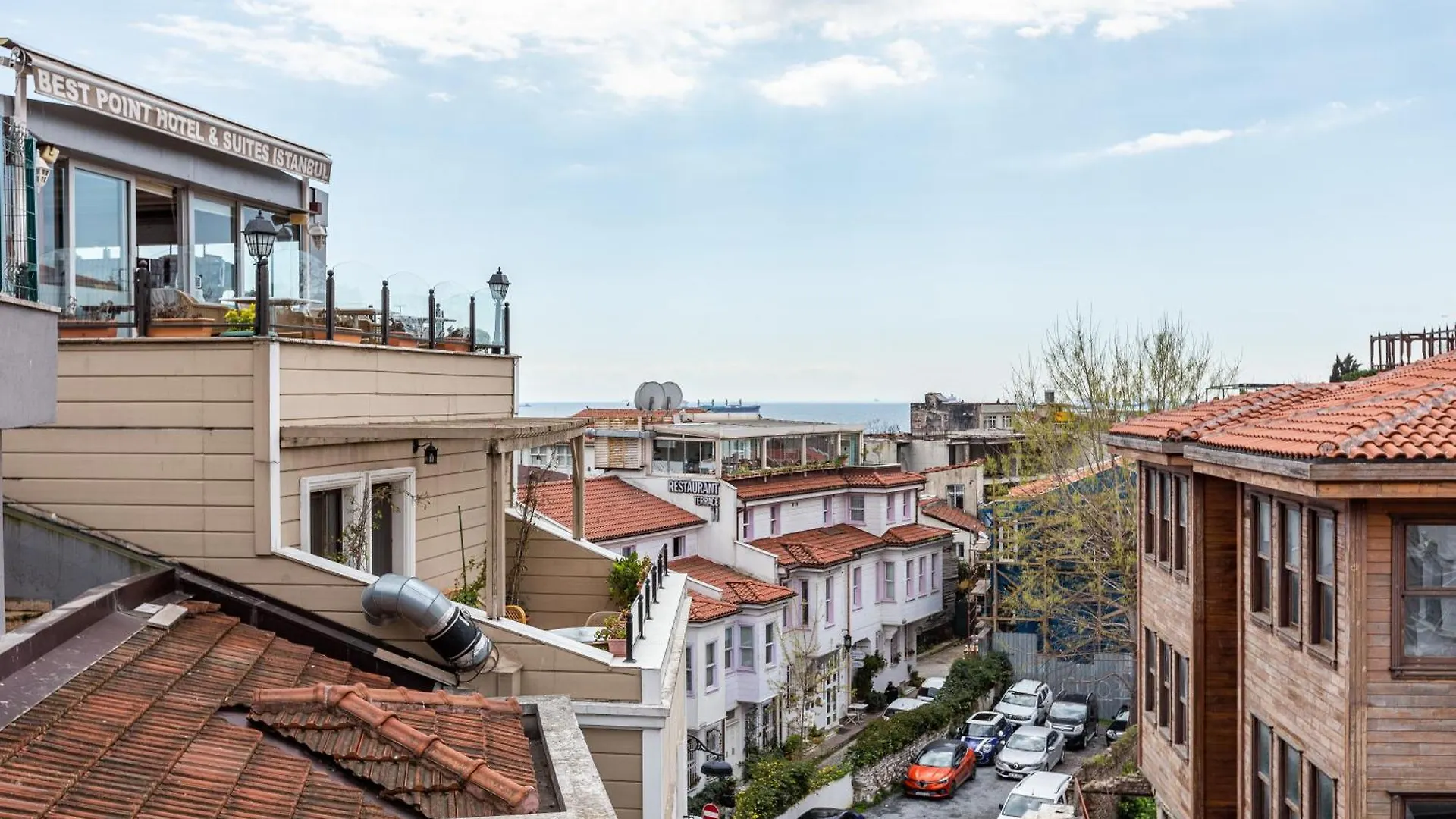 Seraglio Hotel & Suites location